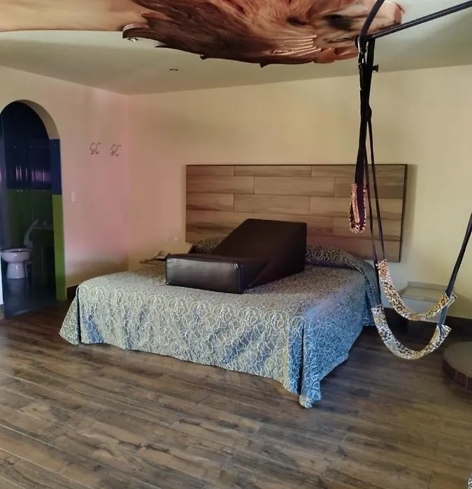 Hotel & Villas 7-1
